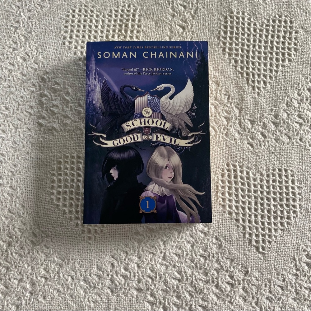 The School Of Good And Evil Book 1 by Soman Chaining